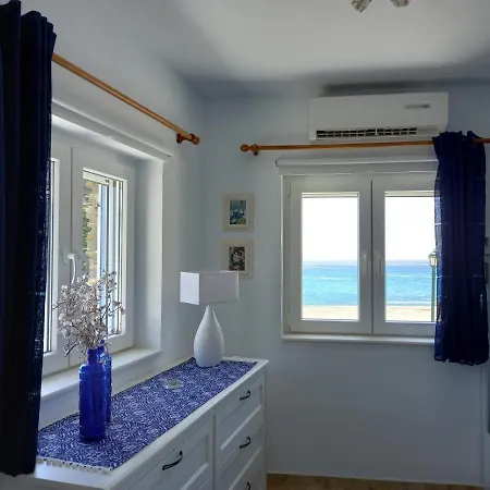 בית נופש Anthie's Shore House