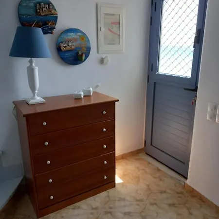 Holiday home Anthie's Shore House